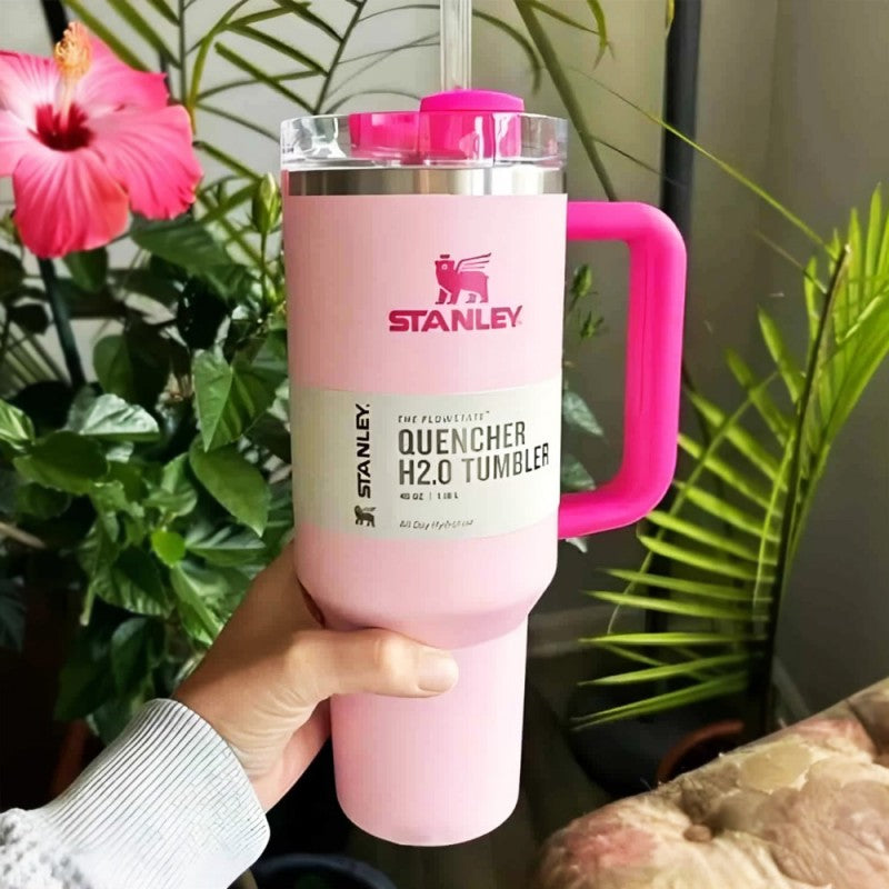 Stanley Tumbler Mug With Lid & Straw detail view